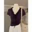 Áo blouse milkmaid cổ v bèo nhún thắt dây nơ rủ thô đũi xước ôm sát nách ôm dáng cá tính HCOM27341