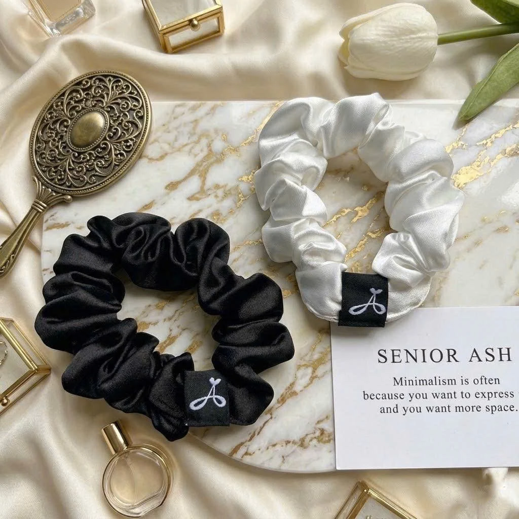 Dây Buộc Tóc Scrunchies Trắng Đen Tối Giản Hàn Quốc - Chun Buộc Tóc Silk Mềm Mại Không Gây Gãy Rụng Tóc Thời