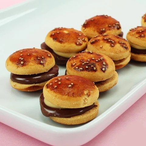 Bánh quy Every Burger Bourbon Nhật Bản - Hamburger mini nhân socola ngọt ngào 🍫