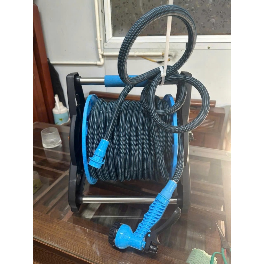 Bộ Vòi Xịt,Tưới Cây & Rửa Xe Đi Kèm Rulo Cuộn Ống Đa Năng Độ Dài Ống 10M - 30M Chống Sốc Độ Bền Cao