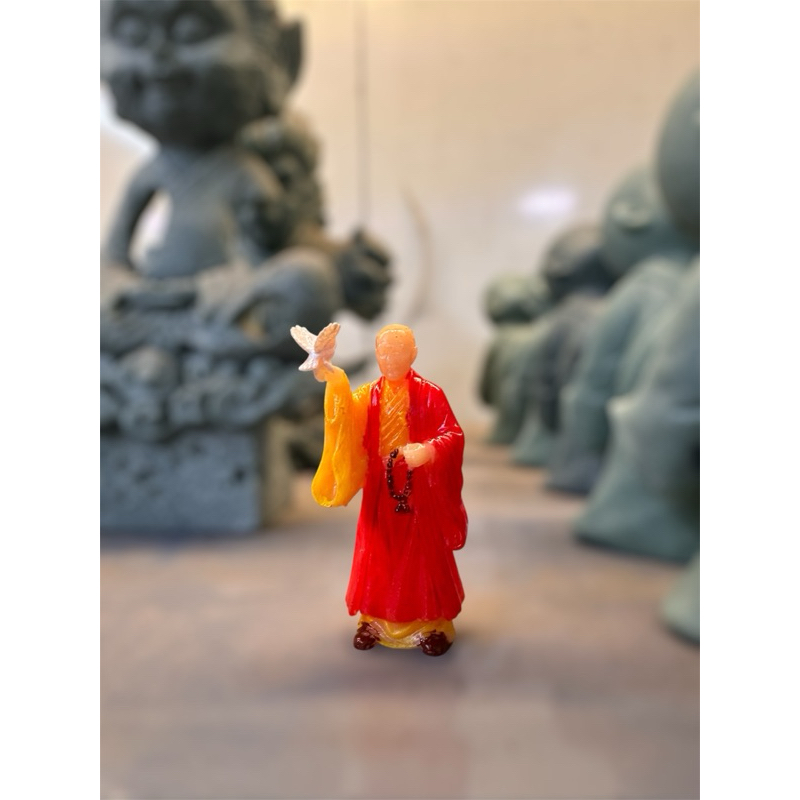 Mô Hình Tăng Nhân cầm bồ câu 4cm nhựa in trang trí tiểu cảnh