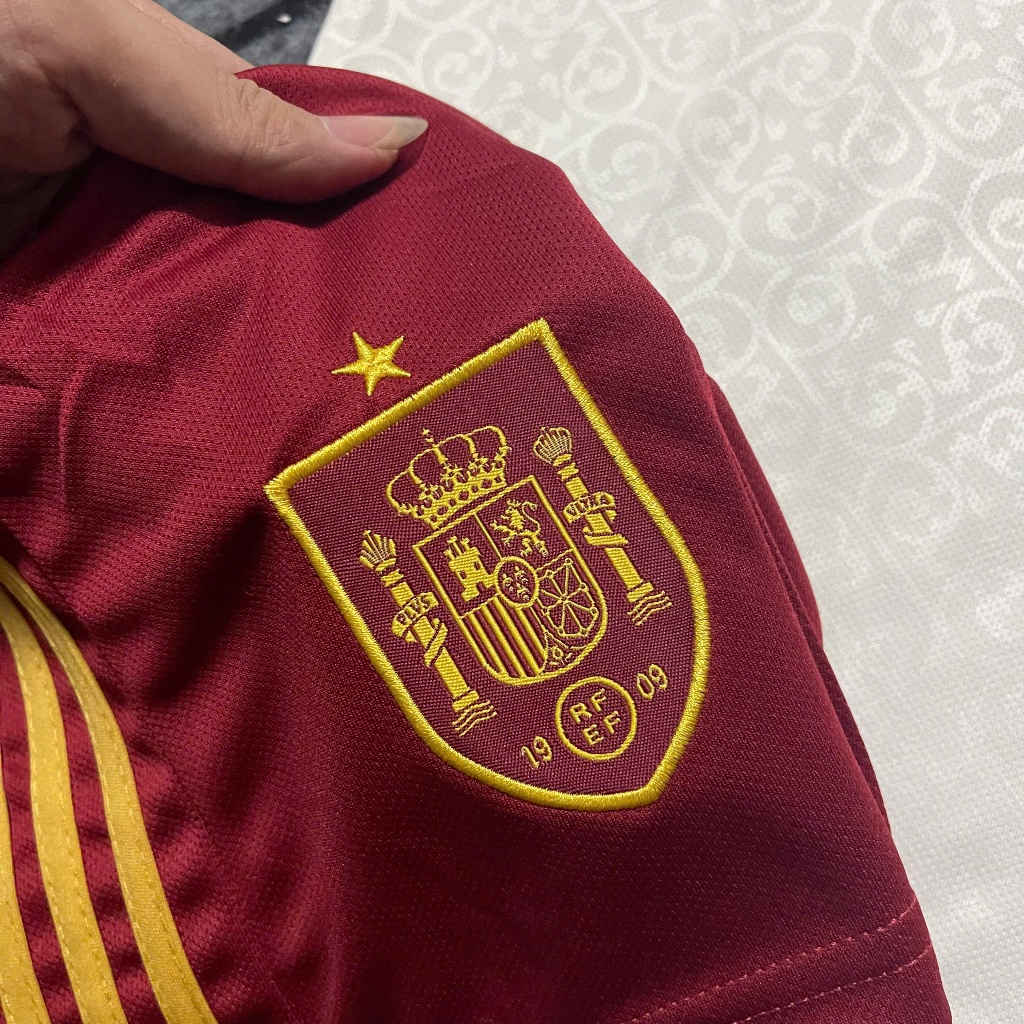 -Bộ Quần Áo Bóng Đá Đội Tuyển Tây Ban Nha Sân Khách WC 2026 - Vải Polyester Gai Thái Cao Cấp