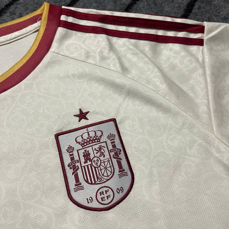 -Bộ Quần Áo Bóng Đá Đội Tuyển Tây Ban Nha Sân Khách WC 2026 - Vải Polyester Gai Thái Cao Cấp