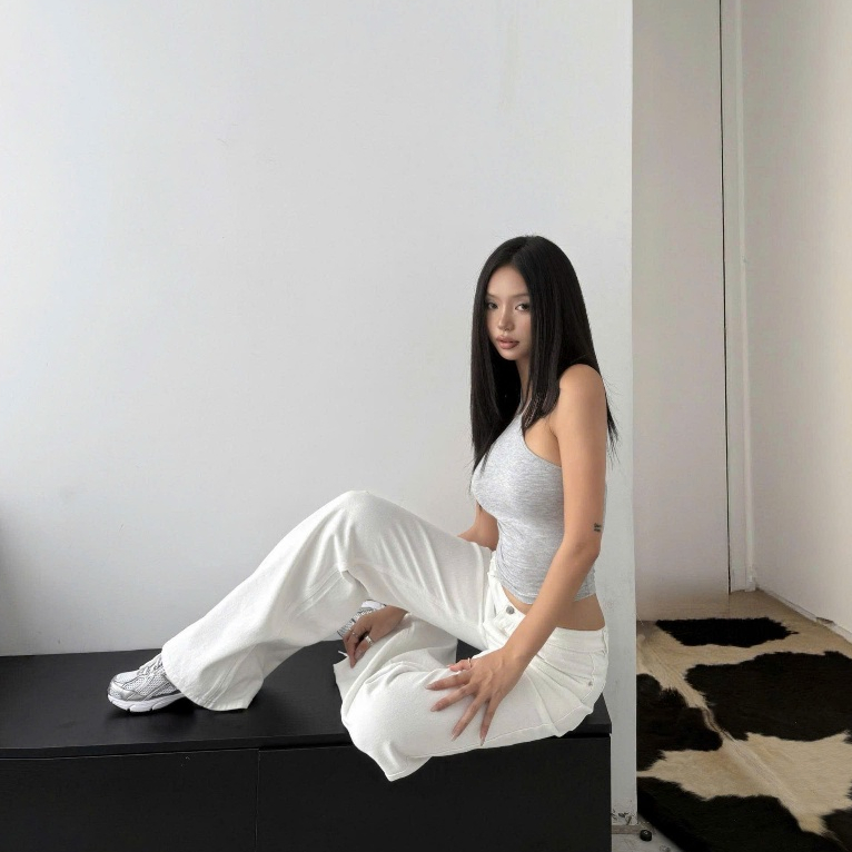 THE QUẠO - Quần Jean Nữ Lưng Cực Thấp Ống Suông Loe Có Size Nhỏ N2701_730 | BigBuy360 - bigbuy360.vn