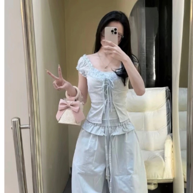 Áo Kiểu Nữ Trễ Vai Phối Ren Bèo Cổ Vuông Họa Tiết Chấm Bi - Áo Thun Nữ Buộc Nơ Xinh Xắn
