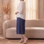 Set bộ đồ nữ công sở thiết kế ZEYRA - Áo sơ mi cổ V tay phồng thắt nơ eo & Chân váy A che khuyết điểm - Màu trắng/navy