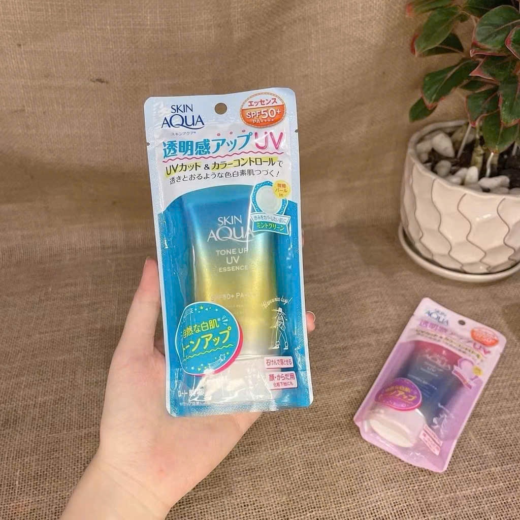 Kem Chống Nắng Skin Aqua Tone Up UV SPF 50+ PA++++ Sunplay Nhật Bản 80g