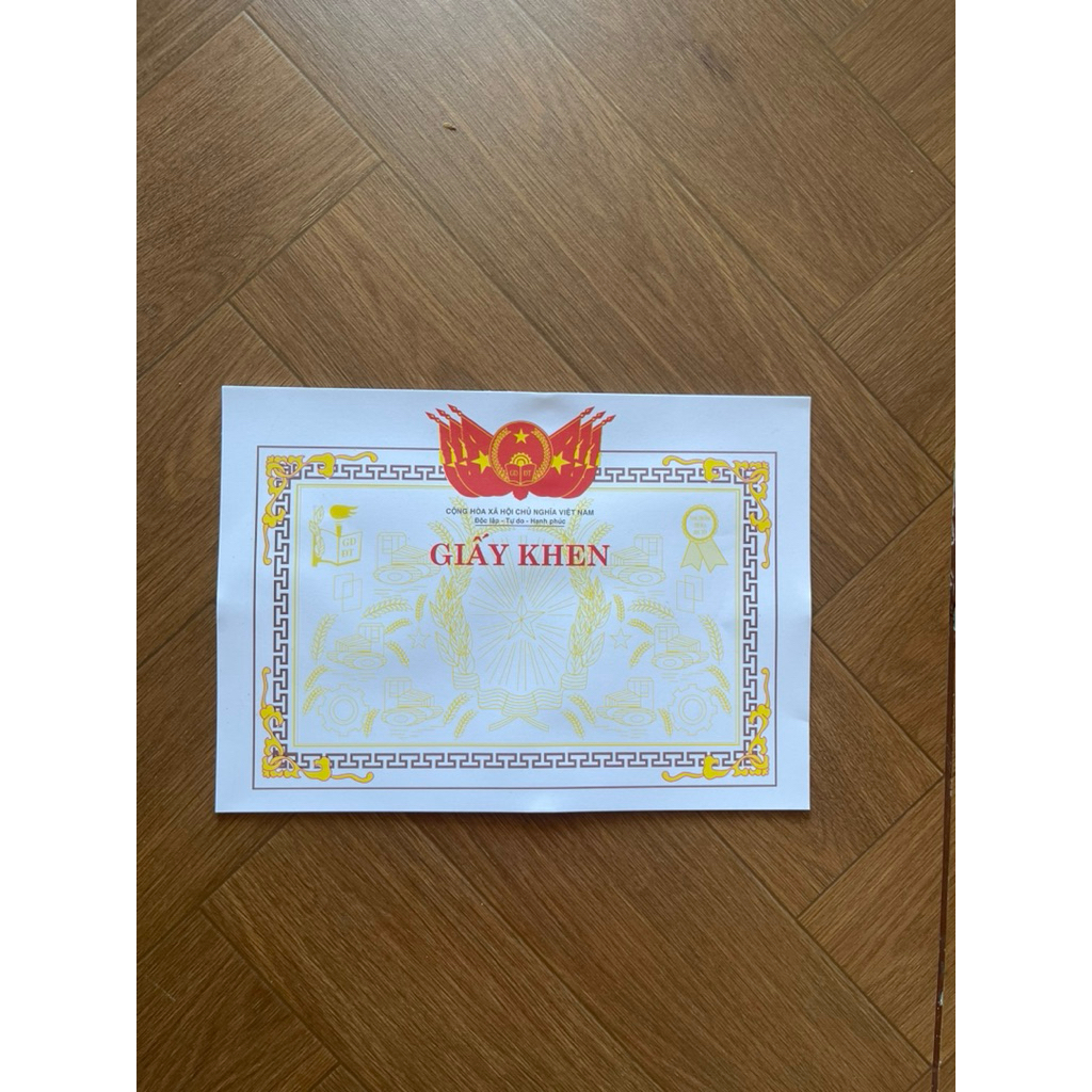 [ BUÔN] PHÔI GIẤY KHEN A4, ĐỊNH LƯỢNG 150 GMS, 100 TỜ/1 TẬP - VPP QUỐC HUY.