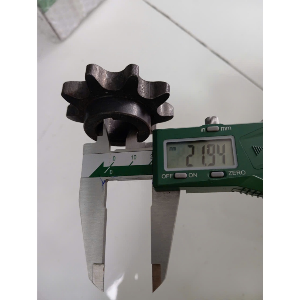 Nhông 9 răng (bánh răng) mô tơ cuốn lỗ tròn, gài phe