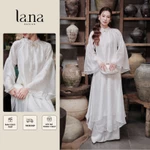Áo dài cưới cao cấp Dao Phụng 6 tà vải ren hoa chìm phối tằm óng nhẹ mịn xẻ tà bay phối cúc ngọc thủ công- SD398 — ảnh 1