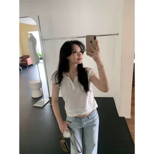 𝗠𝗮𝗿𝗿𝘆 𝗟𝗶𝗻𝗲𝗻- Áo Linen cổ tim có nút