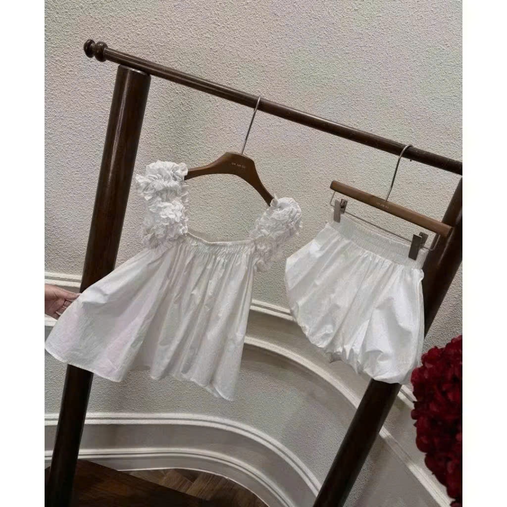 SÉT áo babydoll chân váy chun bí cổ vuông tay nhún bèo ,thô đũi set tiểu thư cho nàng