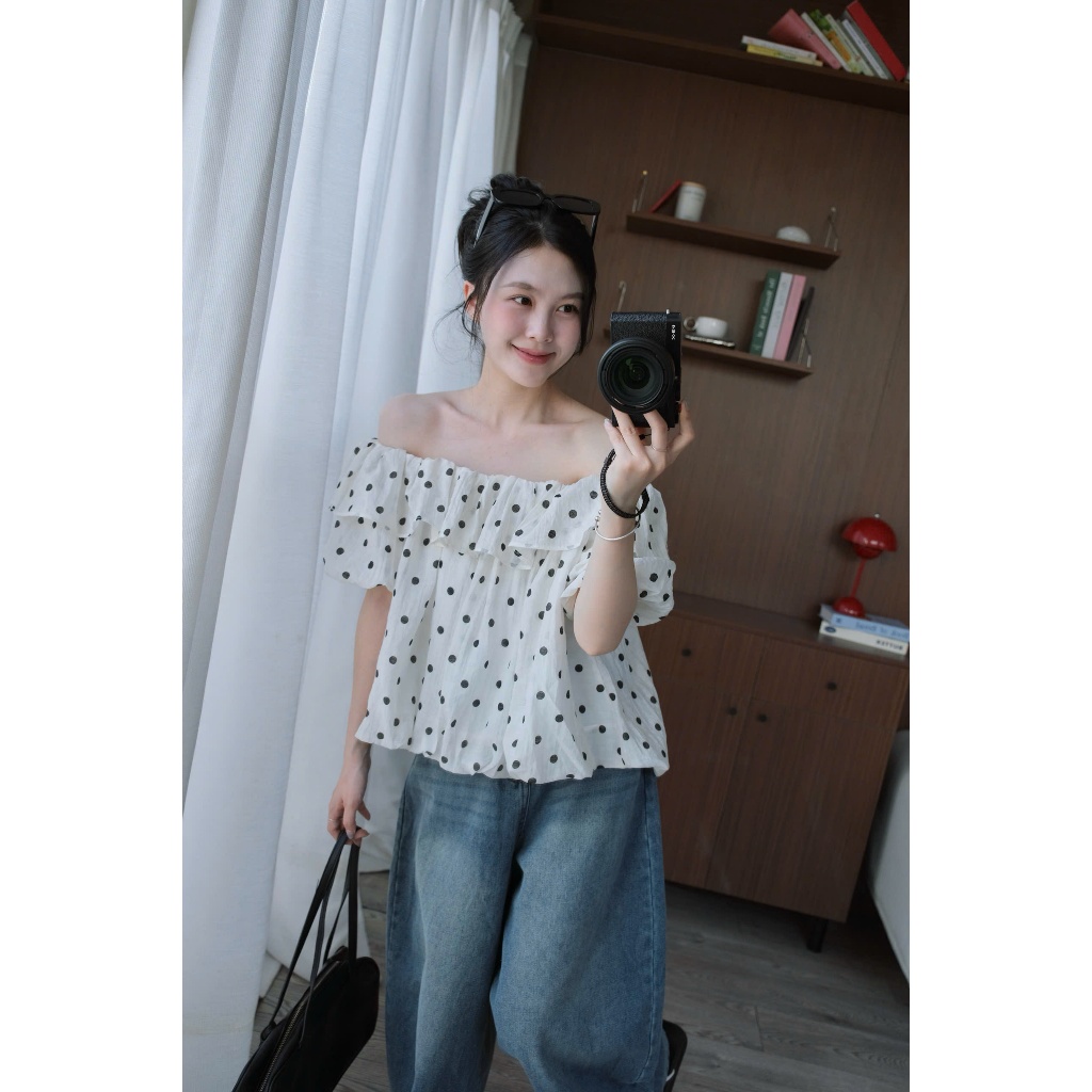 Jane Top (TSW) Áo trễ vai chấm bi bèo ngực dáng phồng Nữ the.sweaterweather