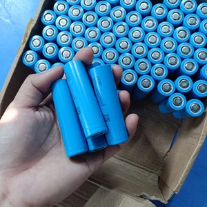 giá 1 viên SamSung Cell Pin 29E Tháo Khối Dung Lượng 2900mAh Dòng Xả 10A Nội Trở 22-23 Siêu Mới Chất Lượng Cao