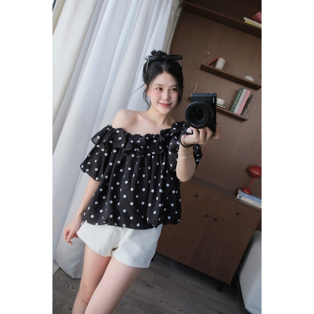 Jane Top (TSW) Áo trễ vai chấm bi bèo ngực dáng phồng Nữ the.sweaterweather