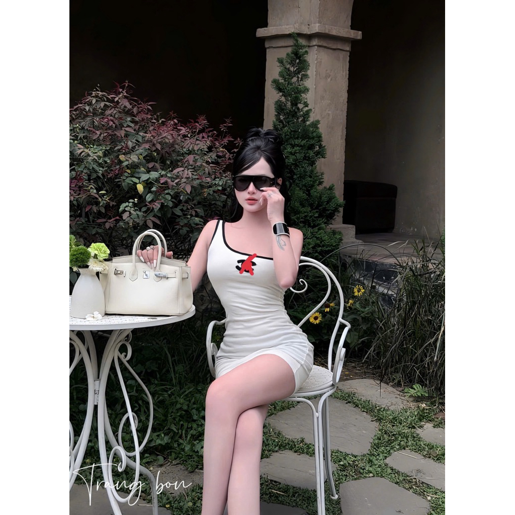 Váy body lệch vai phối viền chữ ngực tôn dáng