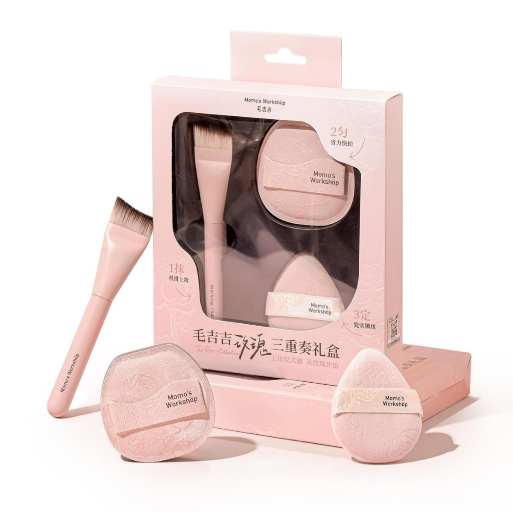 Bộ Cọ & Bông Mút Trang Điểm Cao Cấp Momo's Workshop Rosy Reverie Trio Set - Satin Rose Edition (3pcs)