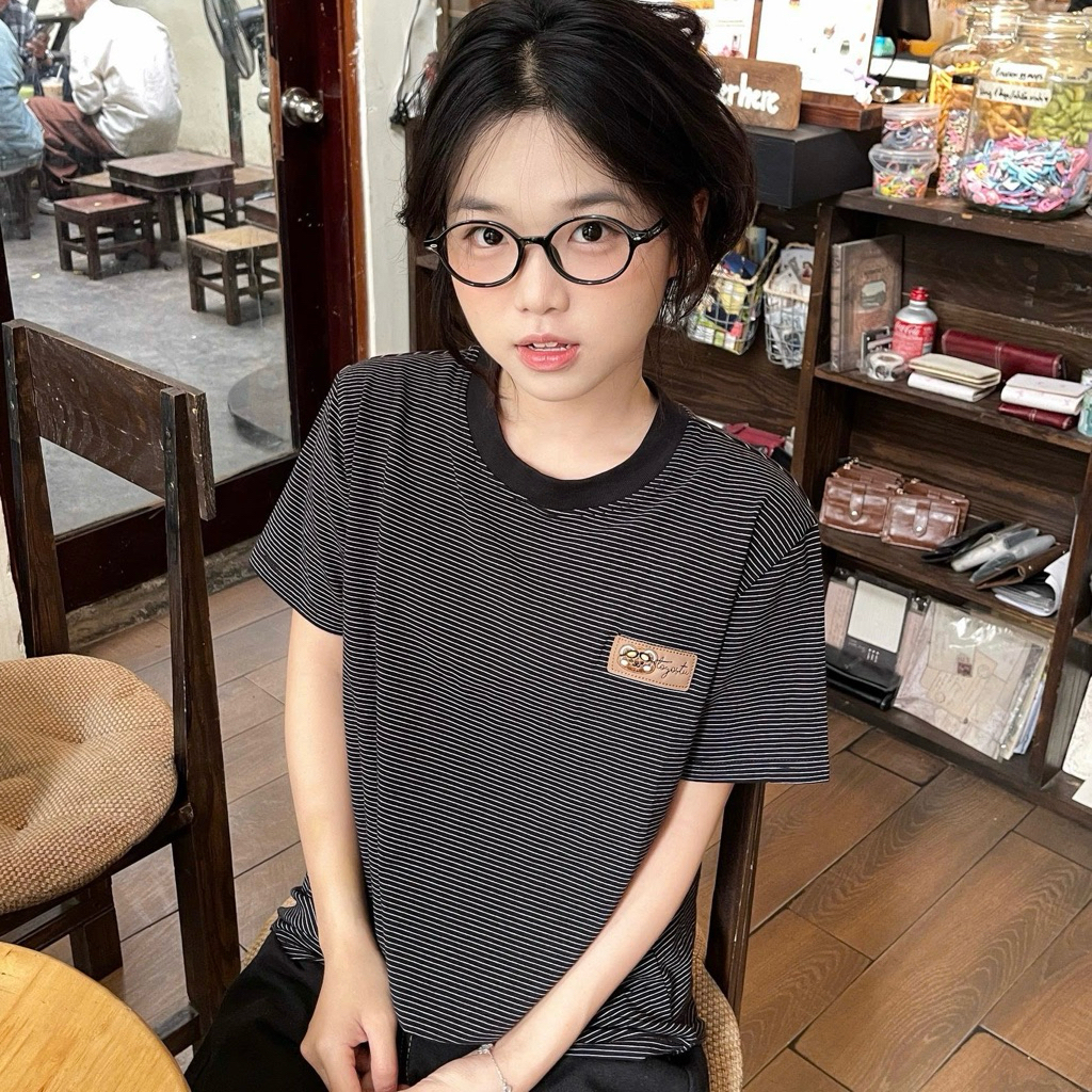Áo Thun Nữ Sọc Ngang Hàn Quốc Cổ Tròn Tay Ngắn – Form Vừa Tôn Dáng, Chất Cotton, Vải Mỏng Mát Mịn | BigBuy360 - bigbuy360.vn
