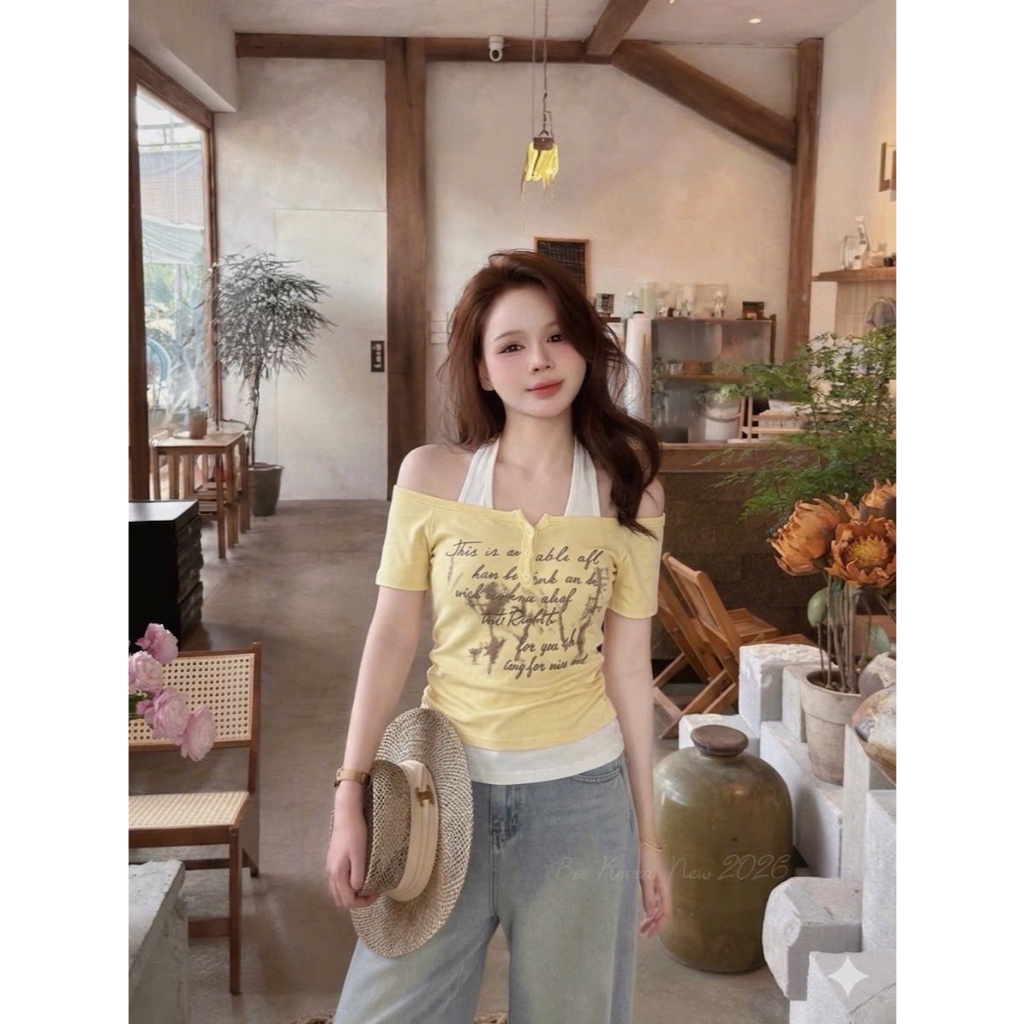 ÁO THUN BODY TRỄ VAI PHỐI CỔ YẾM IN CHỮ | OUTFIT CÁ TÍNH HOT TREND 2026 | FORM ÔM TÔN DÁNG CHO NÀNG BY CHAMIE STORE