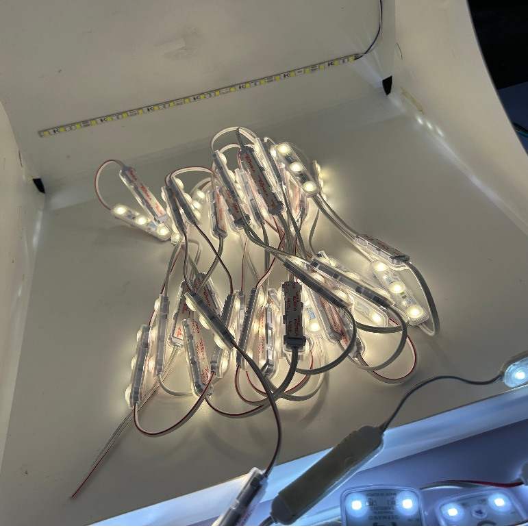 Đèn Led Samsung Hàn Quốc 3 bóng điện 12V màu 4000K chống nước siêu bền