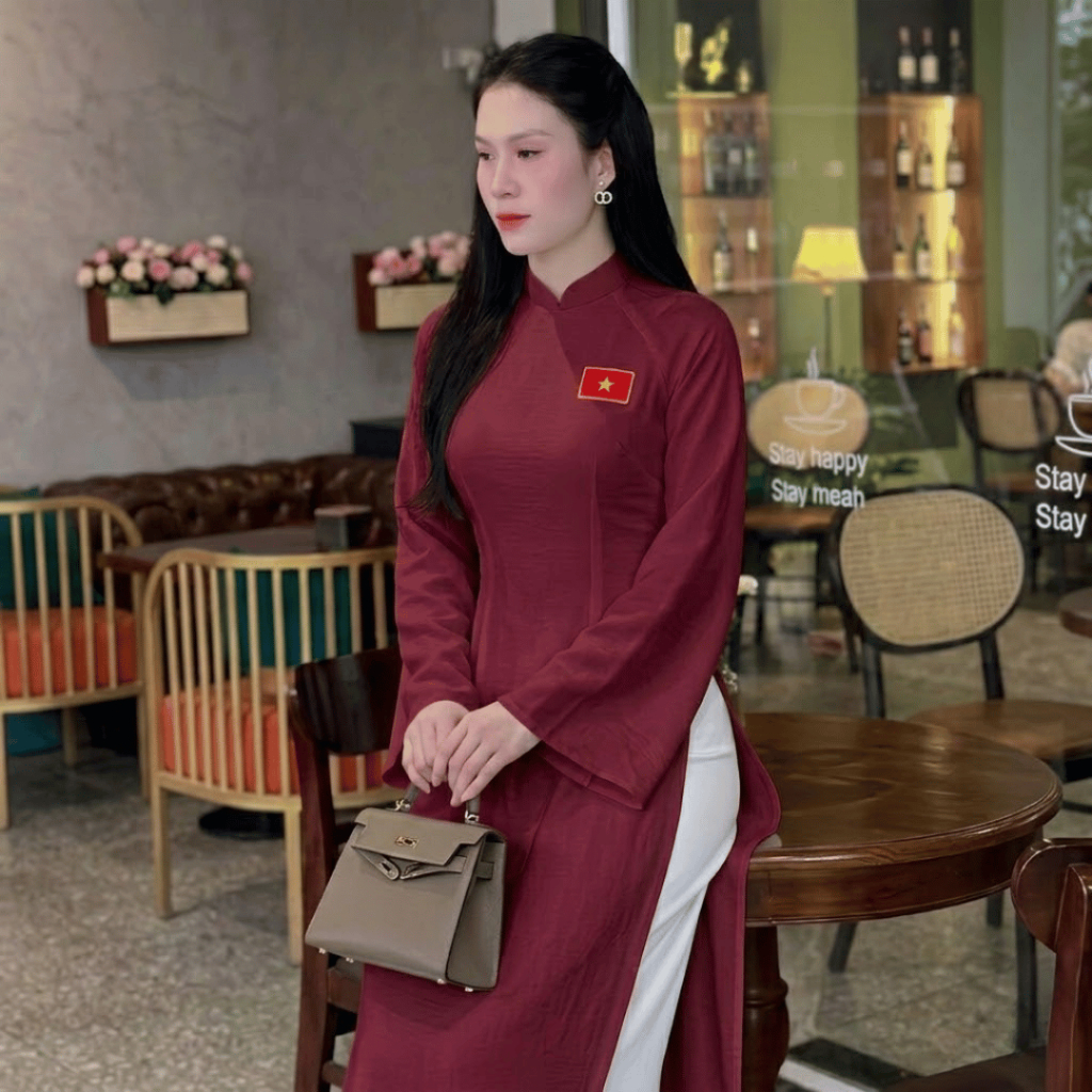 Áo Dài Truyền Thống Dáng Suông Nữ LICHEE Đính Kèm Hoạ Tiết Thêu Hình Cờ Đỏ Sao Vàng
