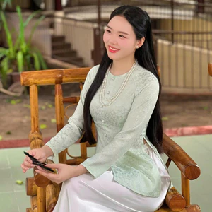Hân Nguyễn Áo Bà Ba - B.A150 - Áo Bà Ba Gấm Tơ Hoa BaBi Cổ Tròn Nút Nụ Tay Dài Dây Kéo