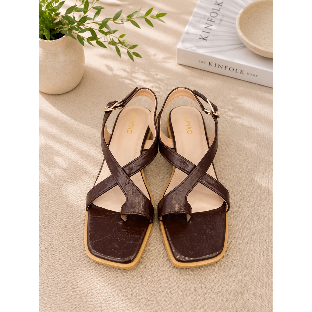 Giày Sandal Nữ GUMAC Mũi Vuông Xỏ Ngón Quai Chéo Mảnh Ôm Chân Tinh Tế GG06038