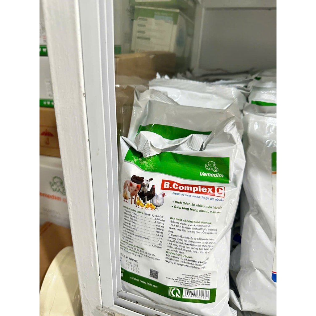 B.complex C vemedim premix giúp vật nuôi tăng trọng nhanh