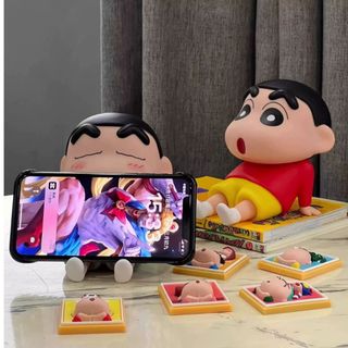 Giá Đỡ Điện Thoại Shin Cậu Bé Bút Chì Dễ Thương Decor Bàn Học Kèm Mô Hình Mini Cute HT Toys