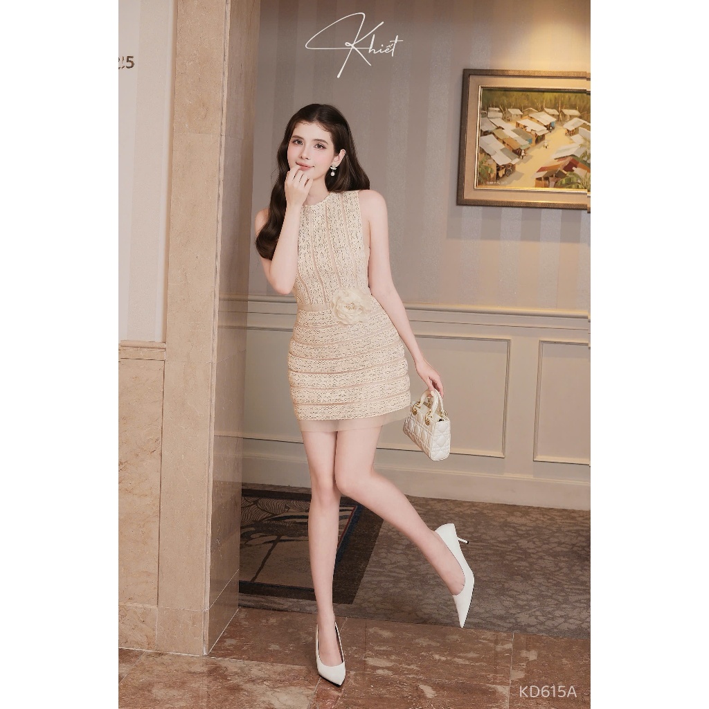 Đầm ôm chất đăng ren màu kem eo phối hoa eo thanh lịch tiểu thư sang trọng KD615 KD615A