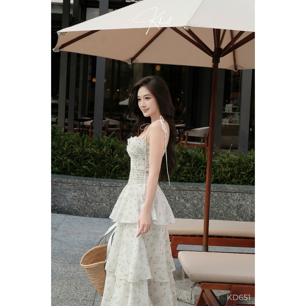 Đầm Maxi Hoa Nhí Khiết Tầng Bay Hai Dây Nhún Ng.ực Nàng Thơ Dịu Dàng Vintage KD651