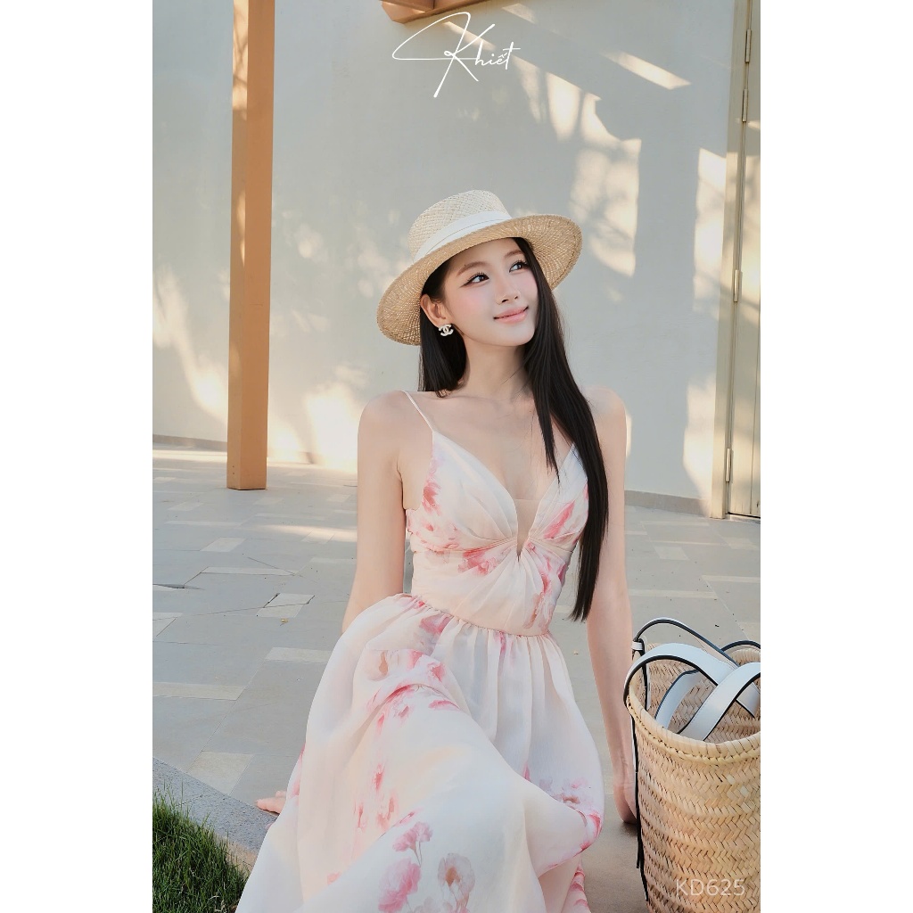 Đầm maxi Khiết hoa biếc hồng pastel cổ V xoắn ngực bay bổng nữ tính sang chảnh KD625