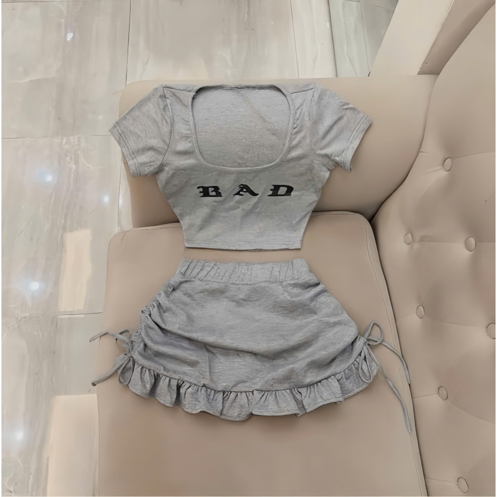 Sét áo thun tay ngắn cổ tròn chữ BAD+cv rút dây có lót quần thời trang