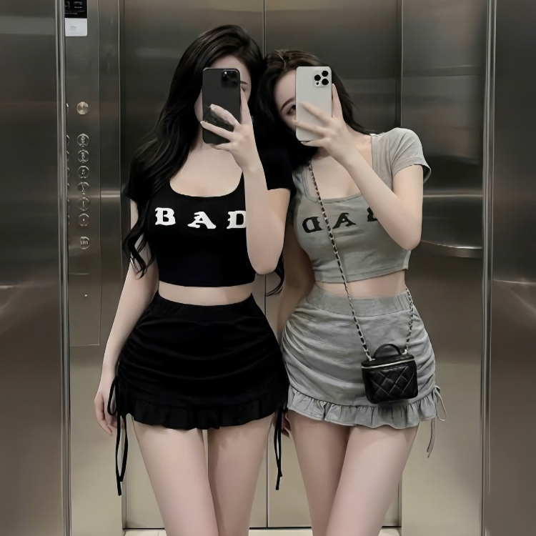 Sét áo thun tay ngắn cổ tròn chữ BAD+cv rút dây có lót quần thời trang