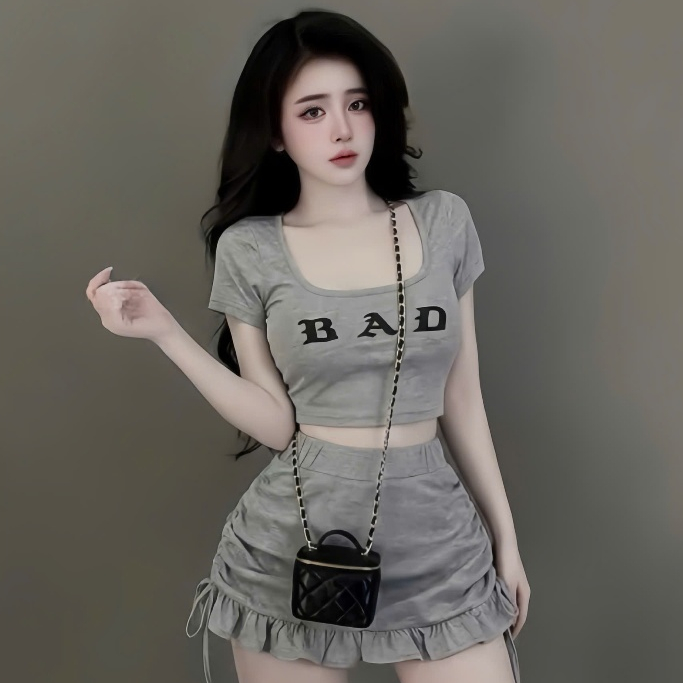 Sét áo thun tay ngắn cổ tròn chữ BAD+cv rút dây có lót quần thời trang