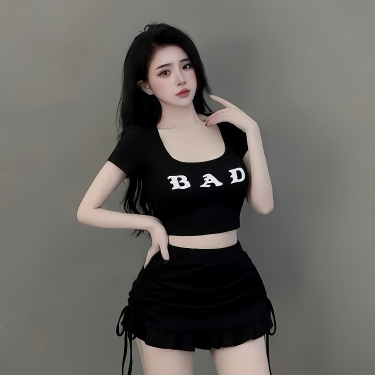 Sét áo thun tay ngắn cổ tròn chữ BAD+cv rút dây có lót quần thời trang