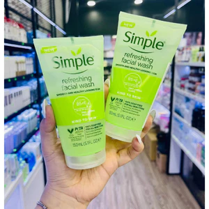 Sữa Rửa Mặt Dịu Nhẹ Cho Da Nhạy Cảm Simple Kind To Skin Refreshing Facial Wash 150ml