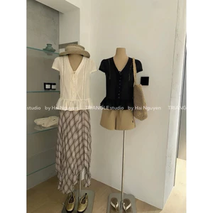 TRIANGLE - Charming Blouse (Cân nhắc kỹ, return is not welcomed) Áo sơ mi kiểu chuẩn tage Wgwe style Hàn Quốc