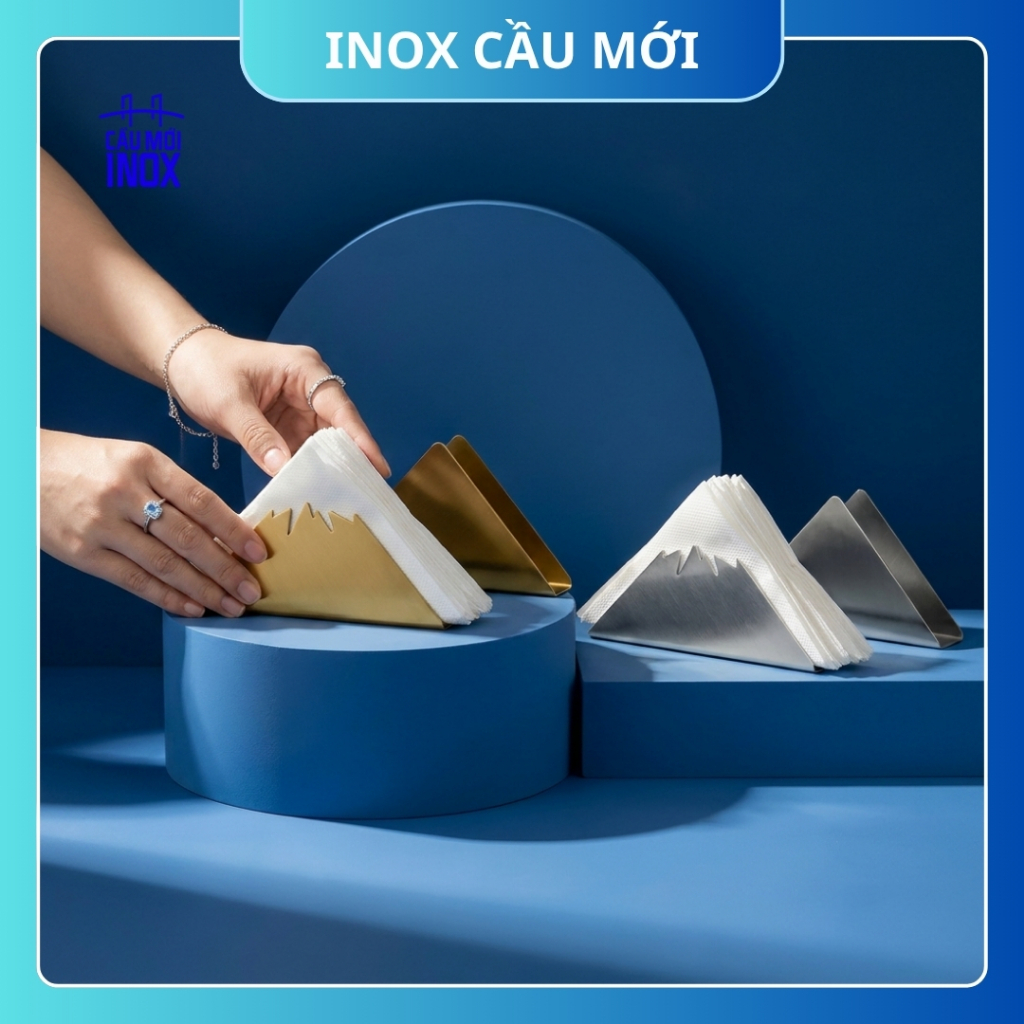 Khay đựng giấy ăn inox cao cấp, hình tam giác sang trọng giúp bày trí đẹp mắt trên bàn ăn