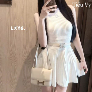 Đầm ba lỗ len gân xoè kèm belt mặt hoa đá