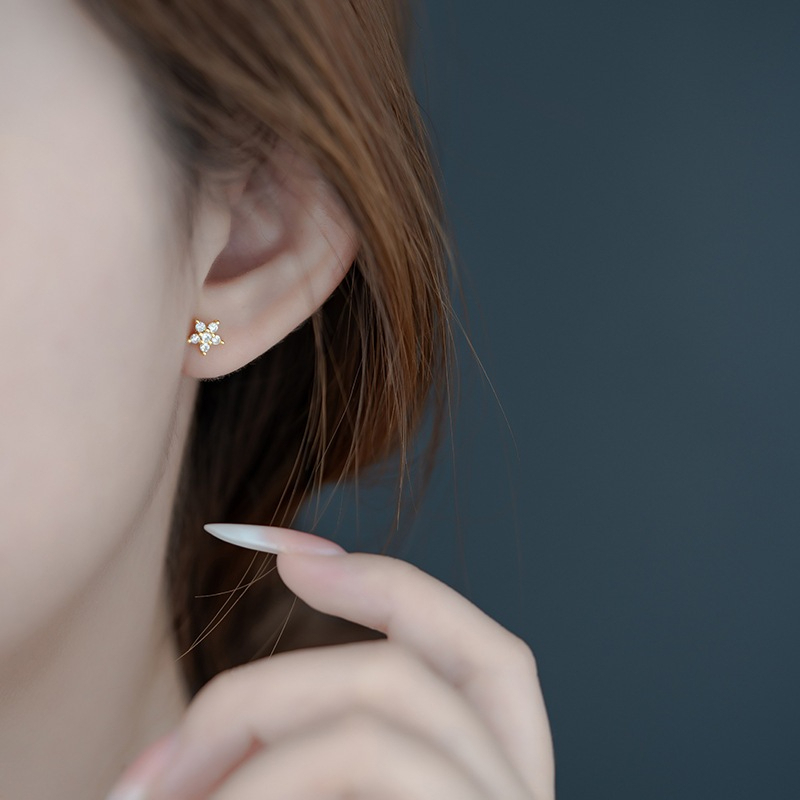Bông tai bạc đính đá Zircon cỏ bốn lá may mắn ChicEar Jewelry, bông tai hàn quốc cá tính bền đẹp [1 cặp]