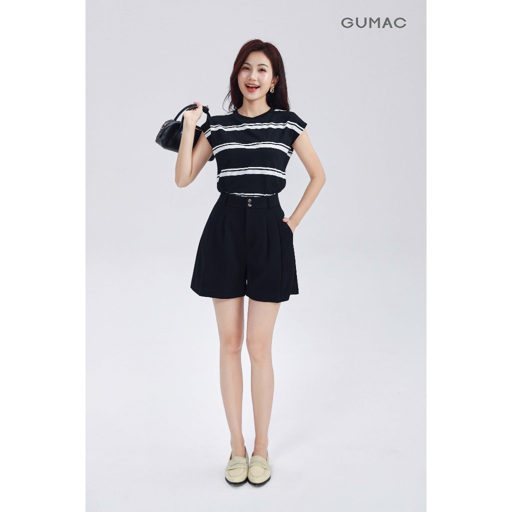 Quần Short Nữ GUMAC Form Suông Nút Đôi Phối Xếp Ly Chất Tuyết Mưa 1 Lớp Đứng Form Thoải Mái LSHG0408