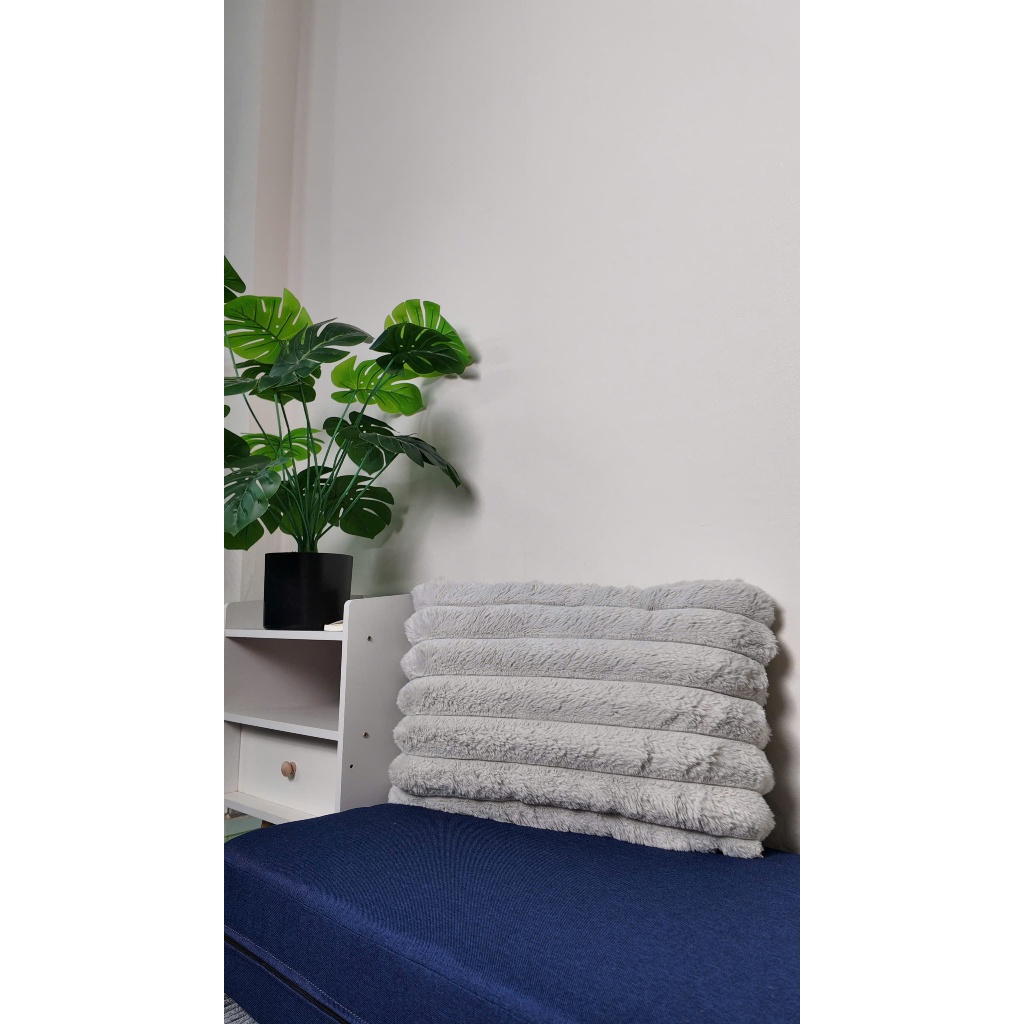 Gối Tựa Lông Thỏ 2 Mặt Cao Cấp Mềm Mại 55cm x 35cm