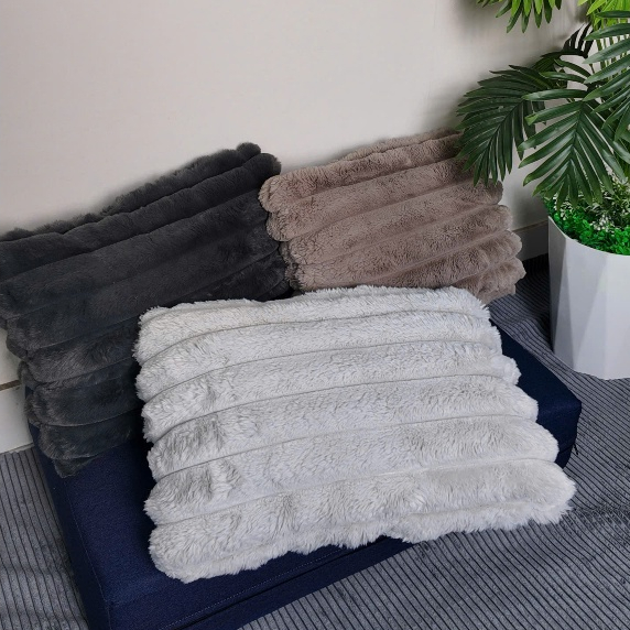 Gối Tựa Lông Thỏ 2 Mặt Cao Cấp Mềm Mại 55cm x 35cm