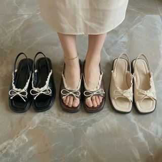 Dép Sandal Nữ Chất Da Mềm Viền Ren Xinh Xắn Mã V195