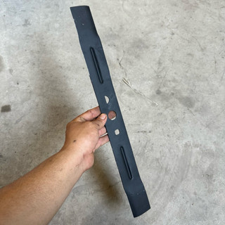 Lưỡi Phát Cỏ Ryobi Chính Hãng – Dành Cho Xe Cắt Cỏ Tự Hành (35-40-45-50cm) Nhiều Phân Loại