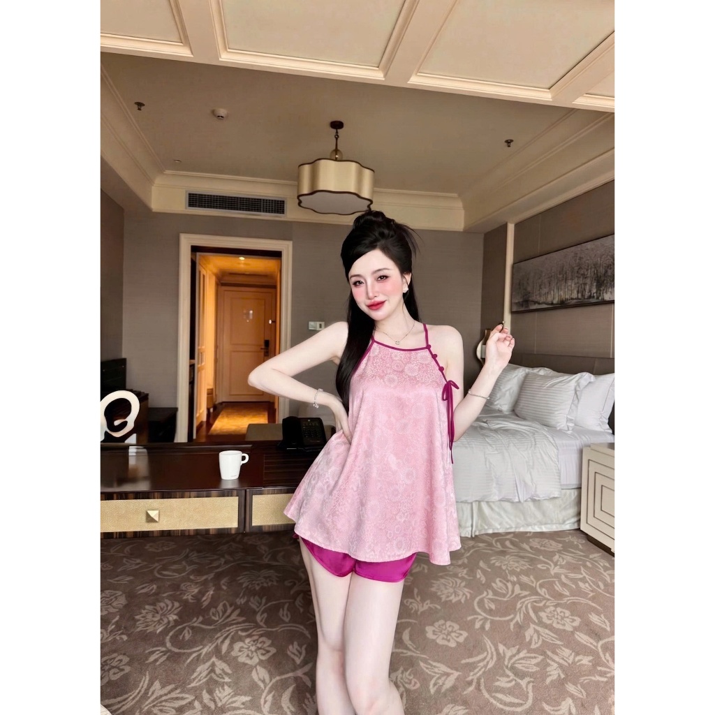 Bộ đùi yếm nữ VY LINH chất liệu gấm họa tiết hoa lá (TÙY LÔ) phối quần lụa latin thoáng mát,thoải mái,trẻ trung S1251