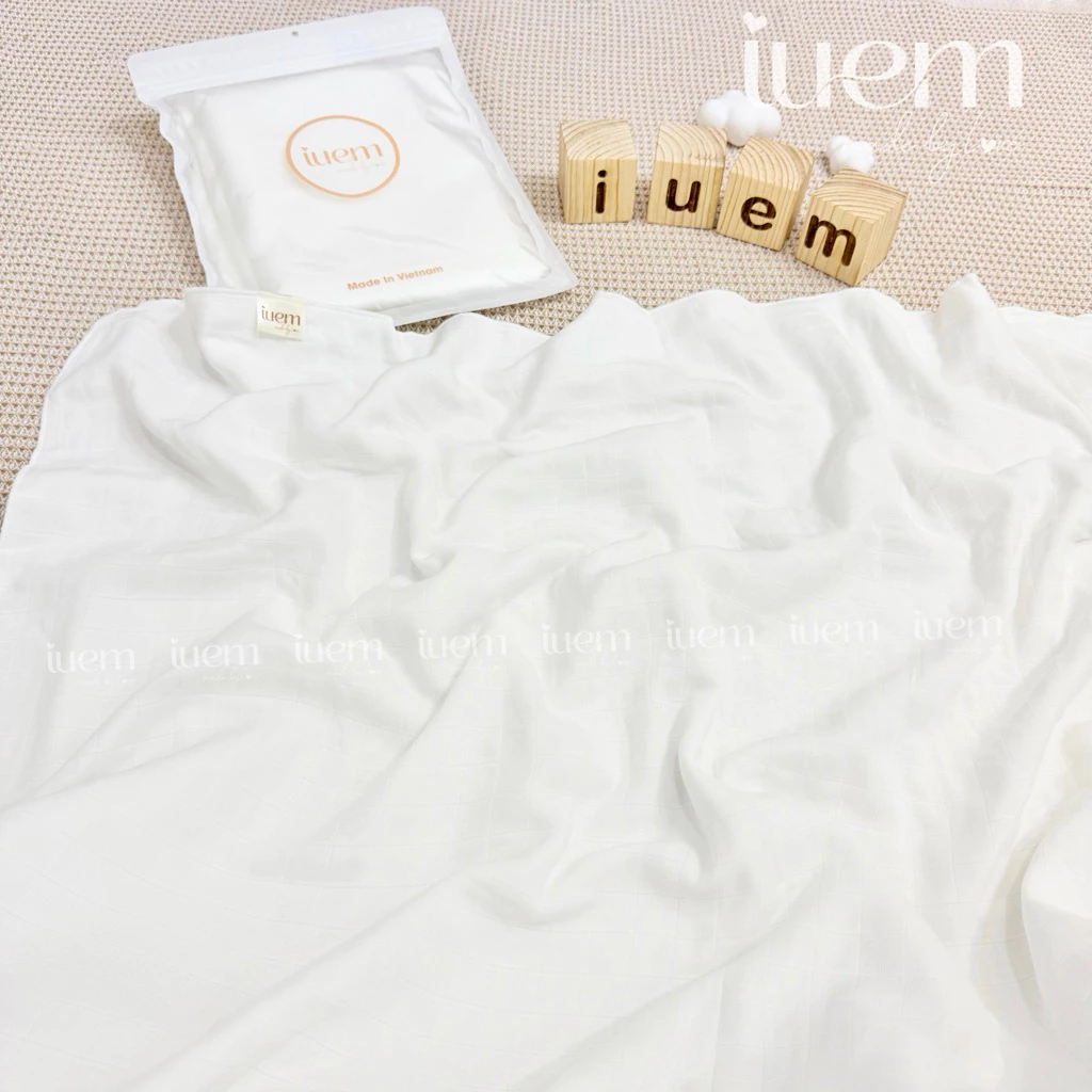 Khăn Tắm Sợi Tre Lụa 4 Lớp IUEM  – Mềm Mịn, Thấm Hút Nhanh Cho Bé Sơ Sinh - Cocoro Baby