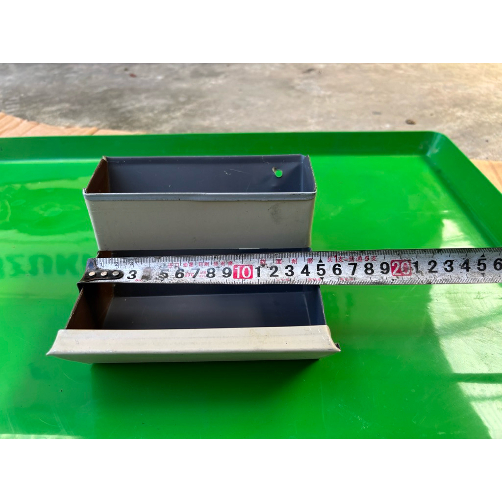 Máng ăn cám cho thỏ 15cm (Shop mới bán rẻ lấy tương tác)