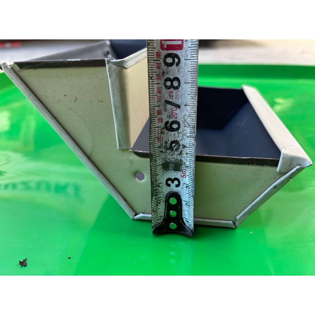 Máng ăn cám cho thỏ 15cm (Shop mới bán rẻ lấy tương tác)